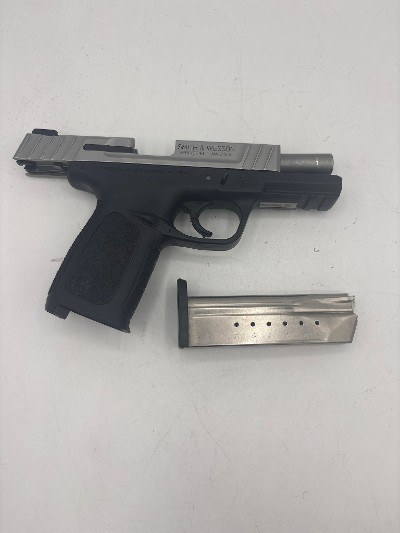 SMITH & WESSON SD9 VE 9MM LUGER (9x19 PARA) - Image 8 of 10
