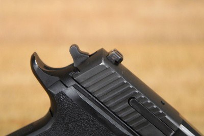 SIG SAUER p226 tacops 9MM LUGER (9x19 PARA) - Image 2 of 5