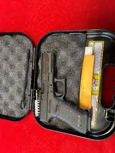 GLOCK 17 20th Anniversary 9MM LUGER (9x19 PARA) - Image 4 of 4