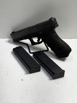GLOCK 22 GEN 3 40 Smith & Wesson - Image 1 of 8