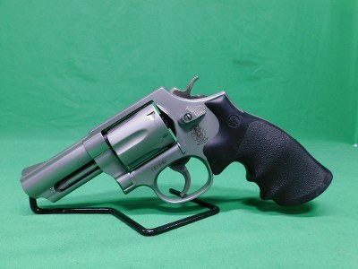 SMITH & WESSON 65-6 LADY SMITH .357 MAG - Image 2 of 7