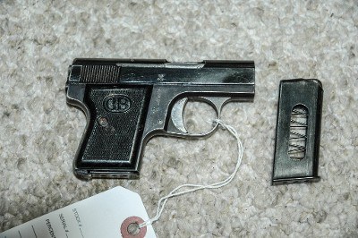 V. BERNARDELLI VP 25 .25 ACP - Image 1 of 4