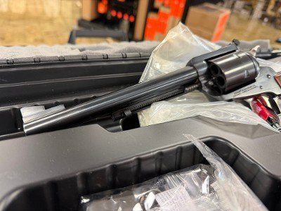 RUGER SUPER BLACKHAWK .44 MAGNUM - Image 5 of 6