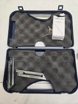 BERETTA U22 NEOS .22 LR - Image 7 of 7