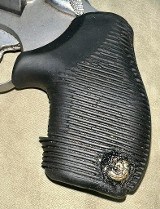 TAURUS The Judge Public Defender.45lc / .410 - Image 4 of 18