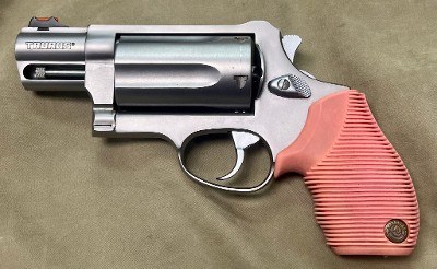 TAURUS The Judge Public Defender.45lc / .410 - Image 5 of 19