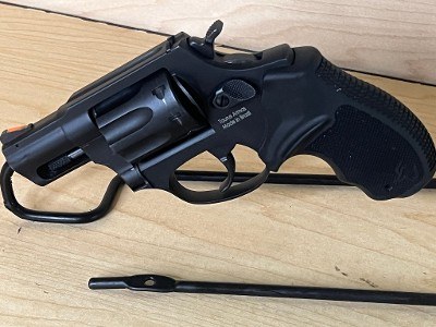 TAURUS 942 .22 LR - Image 2 of 8