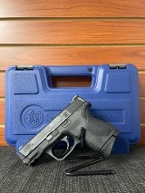 SMITH & WESSON M&P40 COMPACT .40 S&W - Image 1 of 10