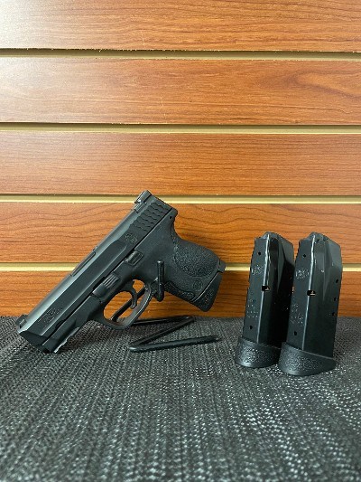 SMITH & WESSON M&P40 COMPACT .40 S&W - Image 10 of 10