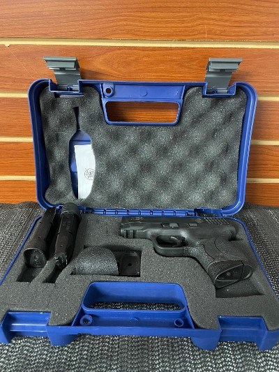 SMITH & WESSON M&P40 COMPACT .40 S&W - Image 9 of 10