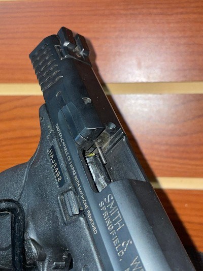 SMITH & WESSON M&P40 COMPACT .40 S&W - Image 4 of 10