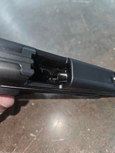 SMITH & WESSON M&P 9 SHIELD EZ M2.0 9MM LUGER (9x19 PARA) - Image 7 of 12