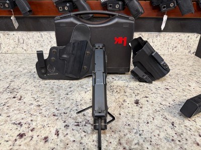 HECKLER & KOCH USP COMPACT 9MM LUGER (9X19 PARA) - Image 3 of 6