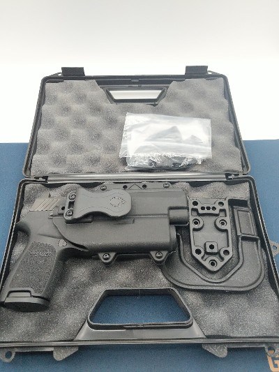 SIG SAUER P320 9MM LUGER (9x19 PARA) - Image 1 of 6