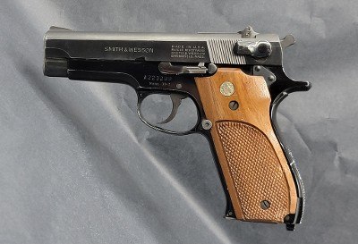 SMITH & WESSON 39-2 9MM LUGER (9x19 PARA) - Image 1 of 12