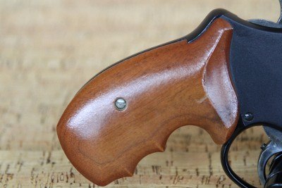 SMITH & WESSON MODEL 327 PERFORMANCE CENTER .357 MAG - Image 2 of 11