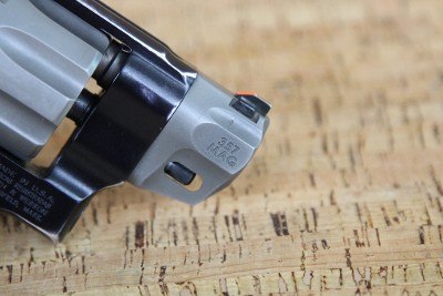 SMITH & WESSON MODEL 327 PERFORMANCE CENTER .357 MAG - Image 4 of 11