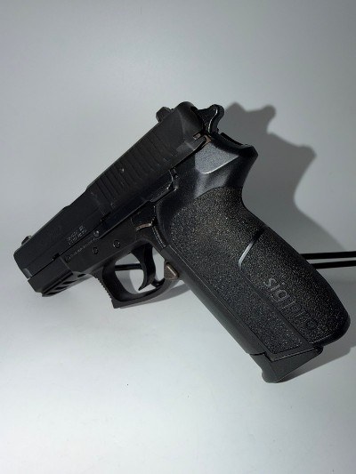SIG SAUER SP2022 .40 S&W - Image 2 of 6