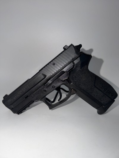 SIG SAUER SP2022 .40 S&W - Image 1 of 6