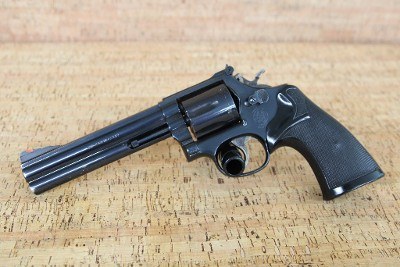 SMITH & WESSON 586 .357 MAG - Image 1 of 11