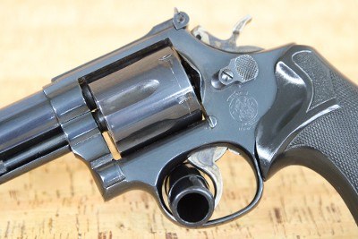 SMITH & WESSON 586 .357 MAG - Image 3 of 11