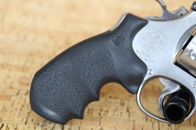 SMITH & WESSON 629-4 CLASSIC .44 MAGNUM - Image 2 of 10