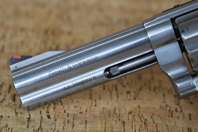 SMITH & WESSON 629-4 CLASSIC .44 MAGNUM - Image 10 of 10