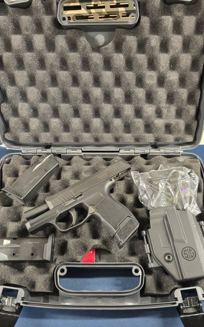 SIG SAUER P365 9MM LUGER (9X19 PARA) - Image 1 of 4