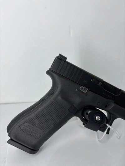 GLOCK 17 GEN 5 9MM LUGER (9x19 PARA) - Image 5 of 6