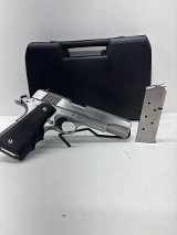 COLT MKIV/SERIES 80 GOVERNMENT MODEL 45 ACP (45 Auto) - Image 2 of 10