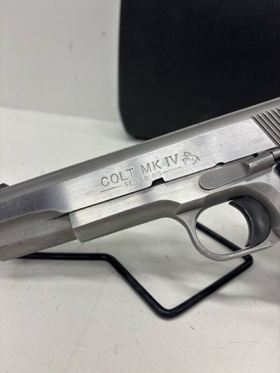 COLT MKIV/SERIES 80 GOVERNMENT MODEL 45 ACP (45 Auto) - Image 7 of 10