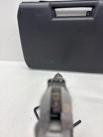 COLT MKIV/SERIES 80 GOVERNMENT MODEL 45 ACP (45 Auto) - Image 8 of 10