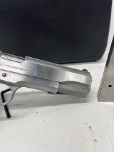 COLT MKIV/SERIES 80 GOVERNMENT MODEL 45 ACP (45 Auto) - Image 5 of 10