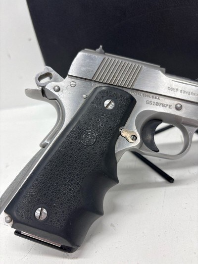 COLT MKIV/SERIES 80 GOVERNMENT MODEL 45 ACP (45 Auto) - Image 3 of 10