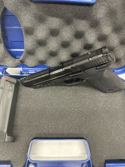 SMITH & WESSON M&P 22 MAGNUM .22 WMR - Image 3 of 5