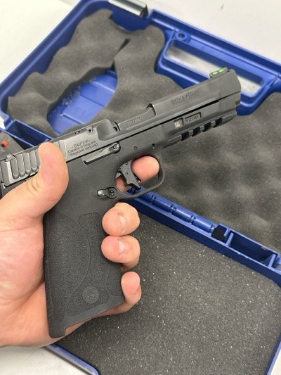 SMITH & WESSON M&P 22 MAGNUM .22 WMR - Image 5 of 5