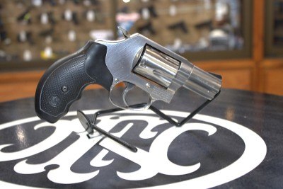 SMITH & WESSON 60-14 .357 MAG - Image 1 of 4