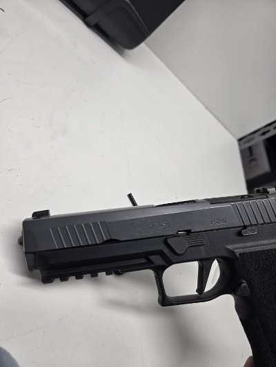 SIG SAUER P320 XTEN 10mm Auto - Image 6 of 8