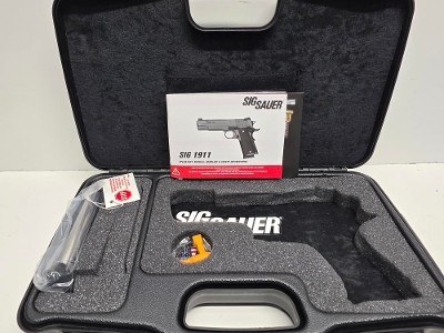 SIG SAUER 1911 EQUINOX 45 ACP (45 Auto) - Image 2 of 6