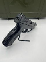 SPRINGFIELD ARMORY XDM .40 .40 S&W - Image 2 of 7