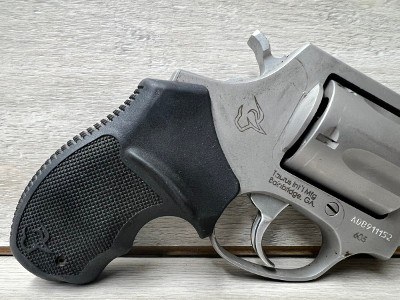 TAURUS 605 .38 SPL - Image 2 of 7