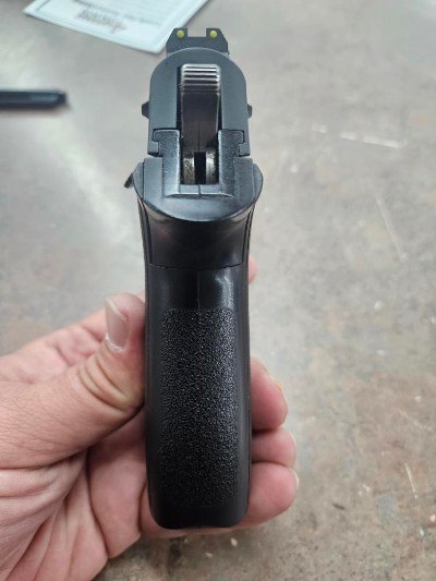 SIG SAUER MOSQUITO .22 LR - Image 4 of 12