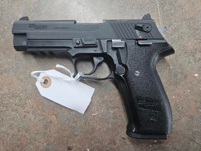 SIG SAUER MOSQUITO .22 LR - Image 2 of 12
