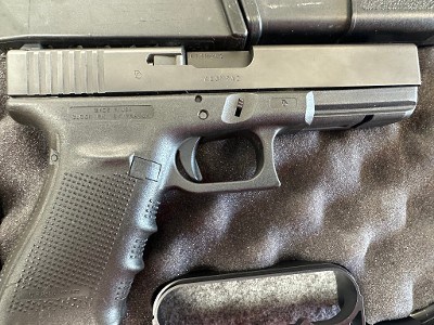 GLOCK G21 GEN 4 .45 ACP - Image 7 of 9