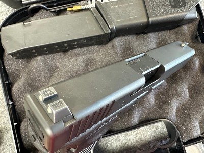 GLOCK G21 GEN 4 .45 ACP - Image 8 of 9