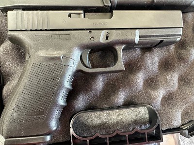 GLOCK G21 GEN 4 .45 ACP - Image 5 of 9
