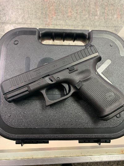 GLOCK G44 V .22 LR - Image 5 of 6