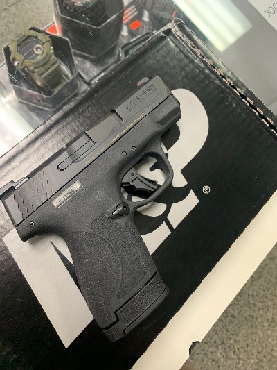 SMITH & WESSON M&P SHIELD PLUS NIGHT SIGHTS 9MM LUGER (9X19 PARA) - Image 4 of 6