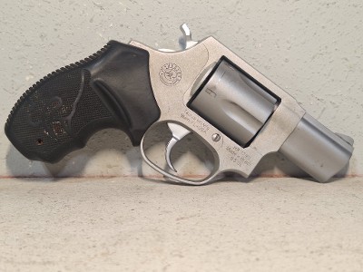 TAURUS 85 Ultra-Lite .38 SPL +P - Image 2 of 7