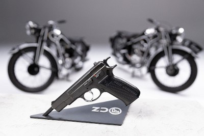 CZ 75 LEGEND AND CZ 1935 MOTORCYCLE BENEFIT AUCTION9MM LUGER (9x19 PARA) - Image 2 of 15